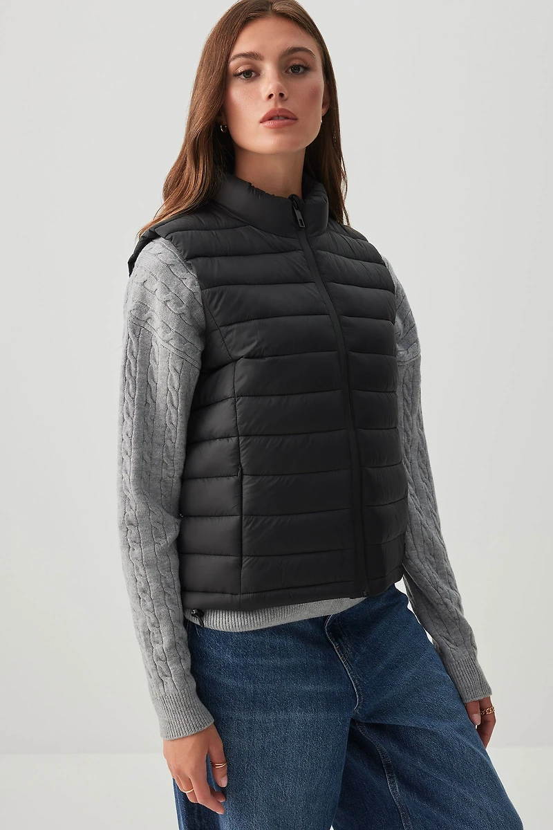 Veste courte sans manches matelassée légère