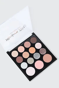 Palette de fards à paupières et à joues