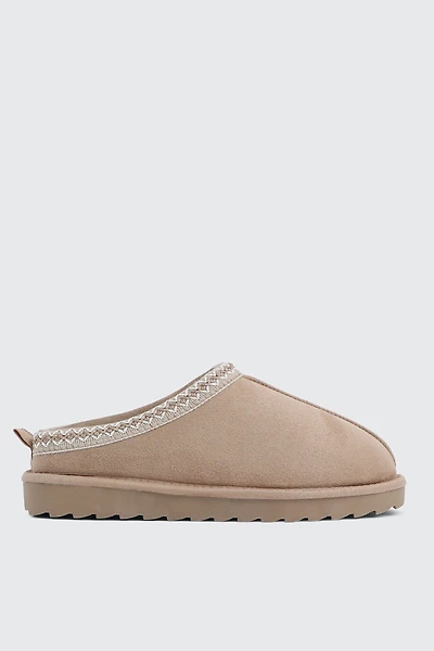 Ardene Faux Sheepskin Clogs in Beige | Size | Faux Suede