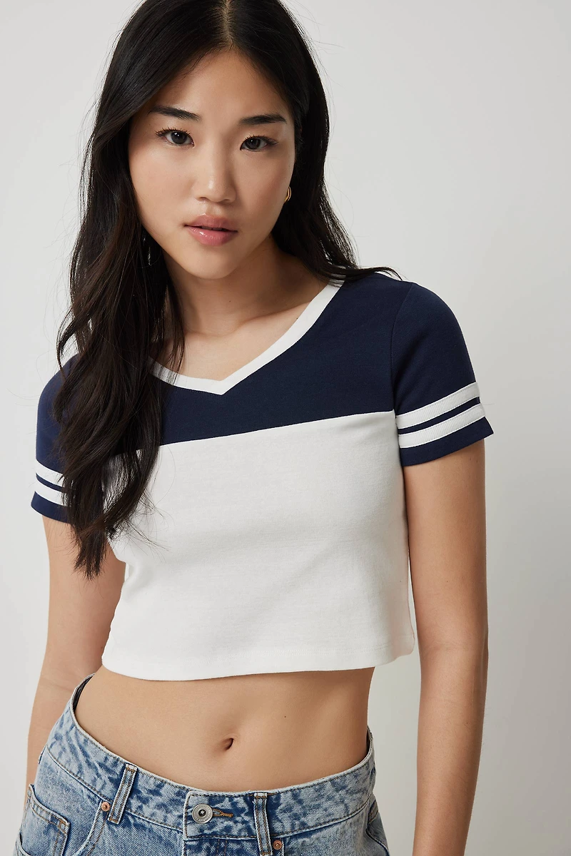 Ardene Colorblock V-Neck T-Shirt in Dark Blue | Size | 100% Cotton