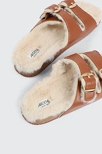 Sandales à boucles doublées en fausse fourrure