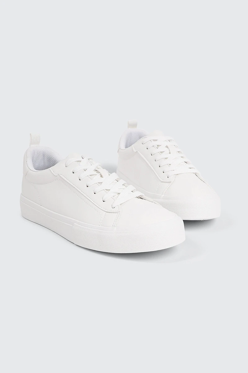 Chassures de tennis blanches