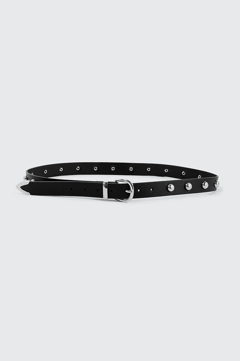 Ceinture cloutée à bout métallique