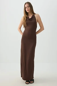 Robe maxi col bénitier