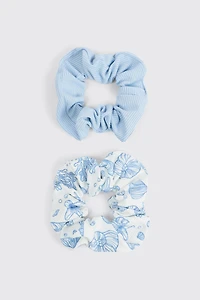 Ardene 2-Pack Seashell & Solid Scrunchies in Light Blue