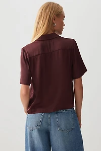 Chemise à manches courtes en satin