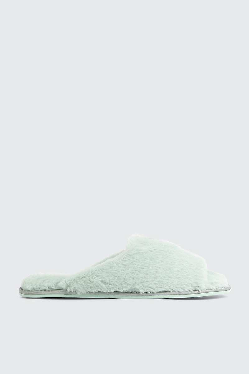 Ardene Faux Fur Slippers in Light Green | Size