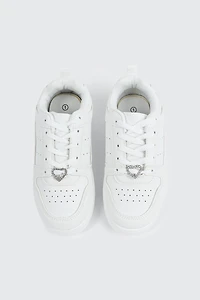 Espadrilles basketball à détail de breloque