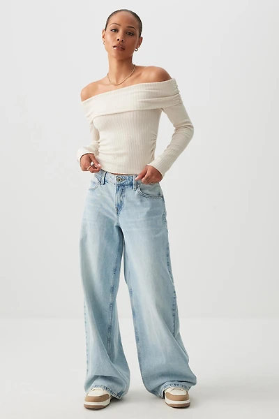 Haut à manches longues et épaules dénudées