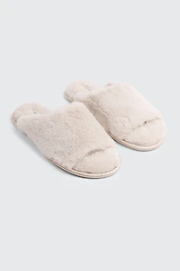 Pantoufles en fausse fourrure