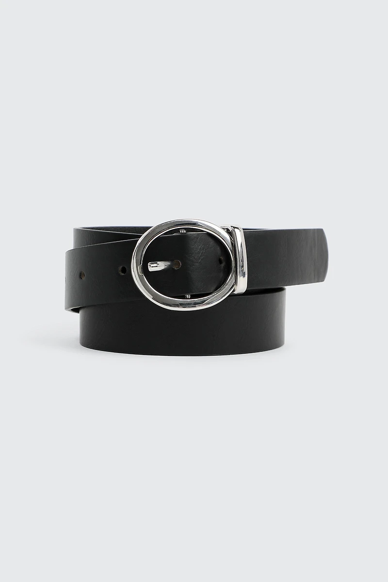 Ardene Oval Buckle Belt in Black | Size Large | Faux Leather