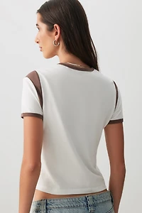 T-shirt court et ajusté graphique