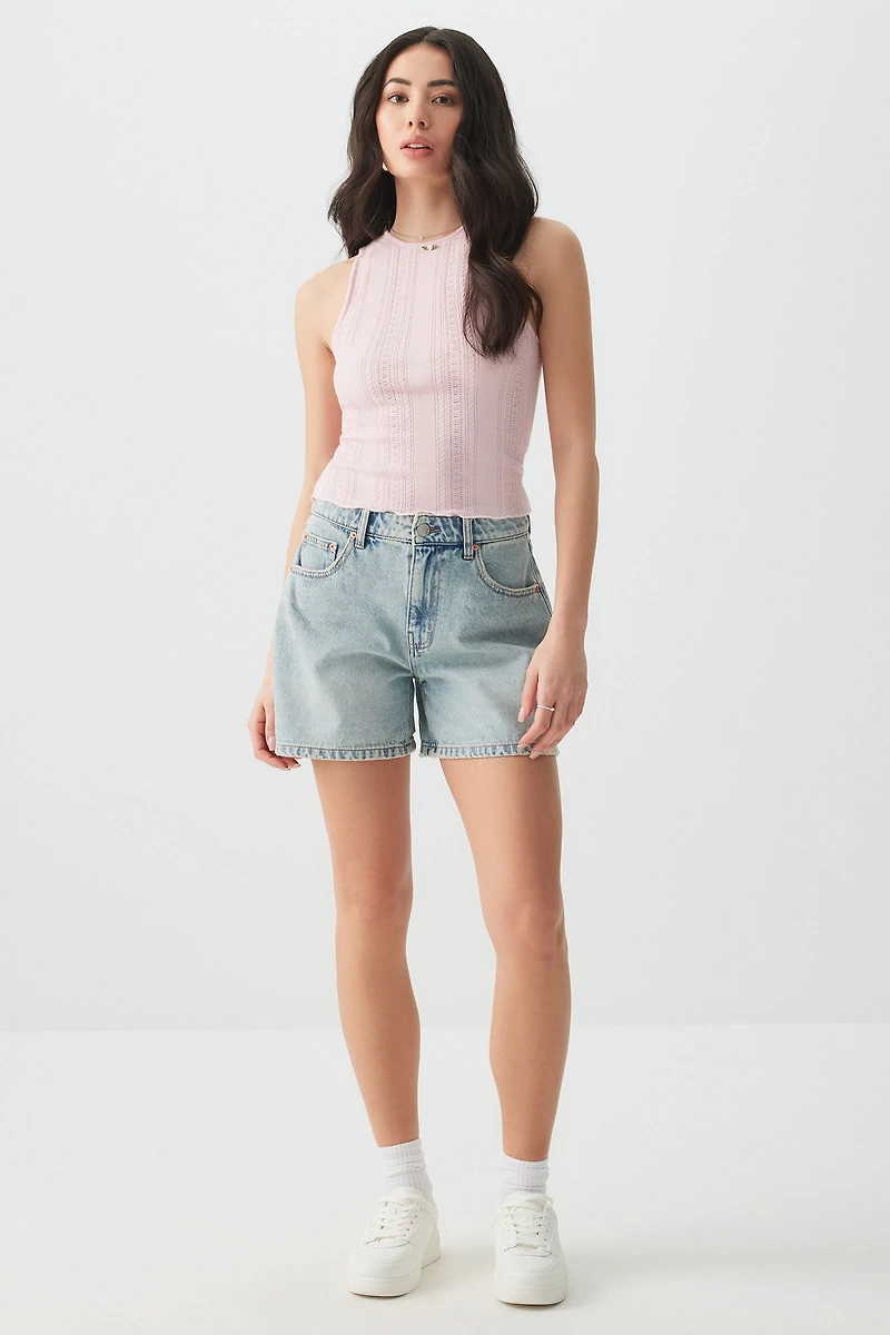 Camisole en pointelle à détail de bouton rose