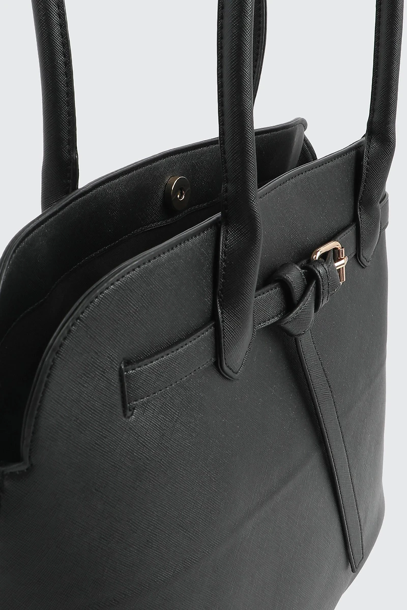 Grand sac fourre-tout à détail de boucle