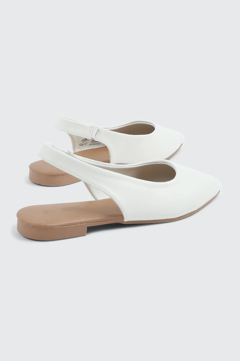 Talons plats à bride arrière et bout pointu