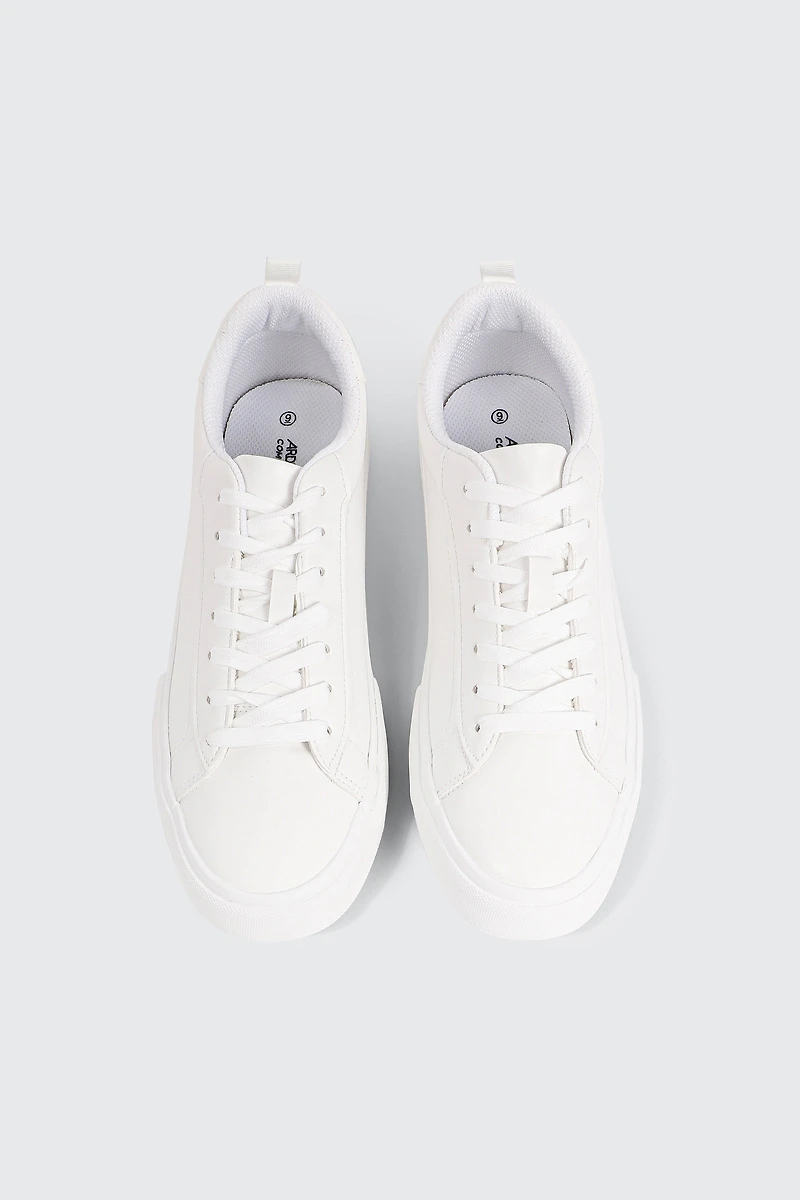 Chassures de tennis blanches