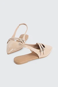 Talons plats à bride arrière et boucles doubles