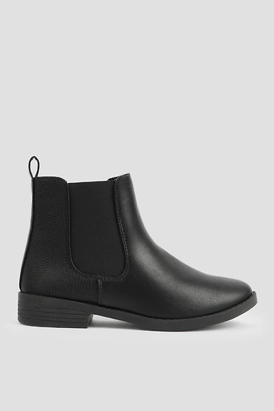 Ardene Classic Chelsea Boots in | Size | Faux Leather | Eco-Conscious