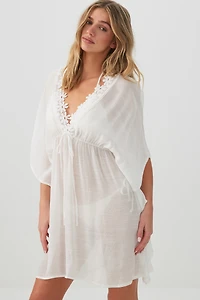 Cache-maillot à détail floral en crochet