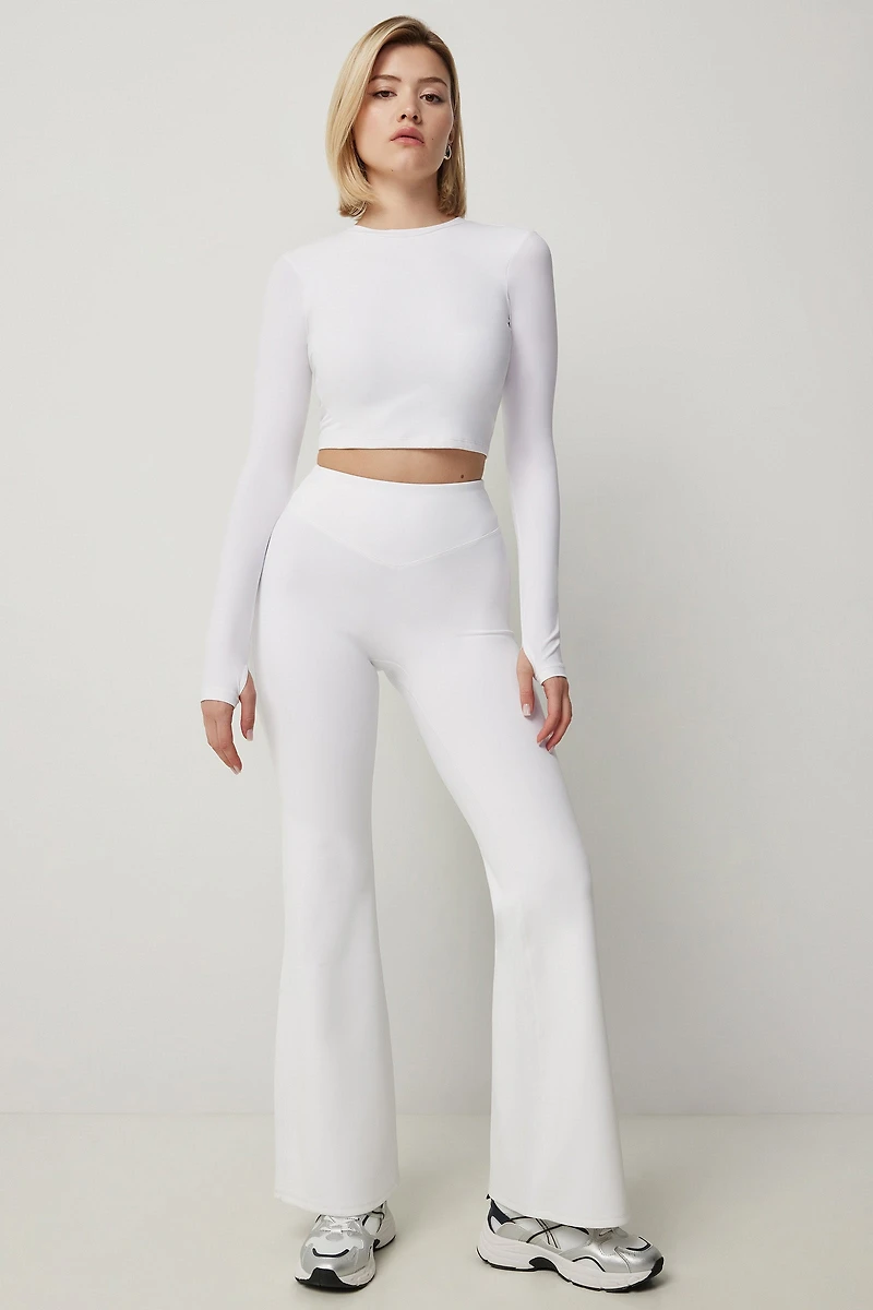 Ardene V Waistband Flare Leggings in White | Size | Nylon/Spandex | Eco-Conscious
