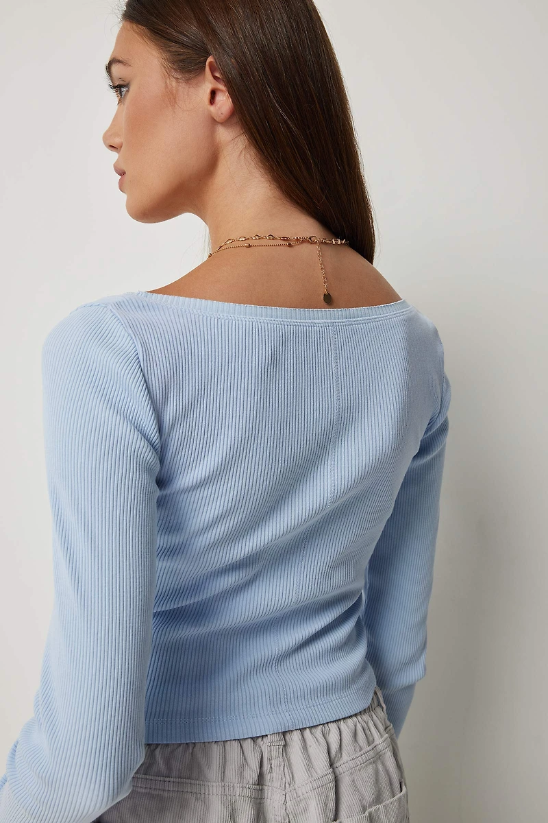 Haut ultracourt à manches longues délav