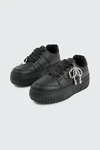 Espadrilles basketball à breloques amovibles