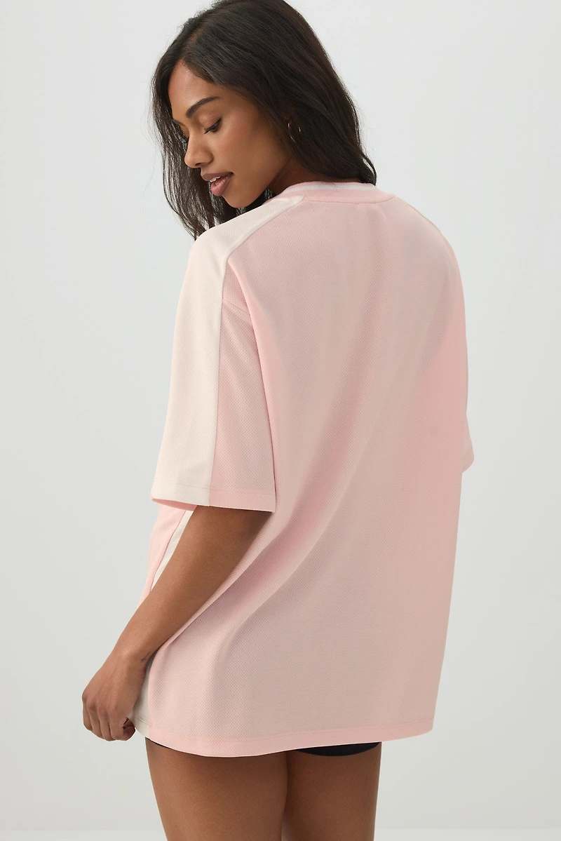 Haut sport en maille filet col V Italie