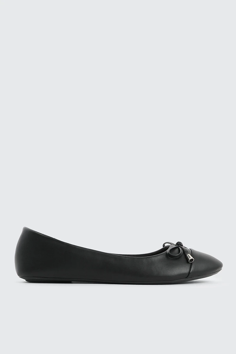 Ardene Ballet Flats with Bow in Black | Size | Eco-Conscious