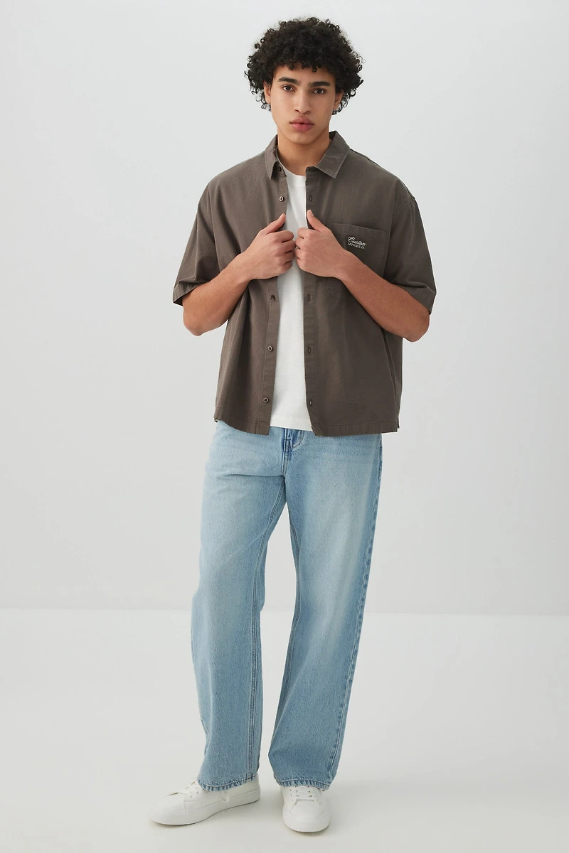 Chemise carrée à manches courtes