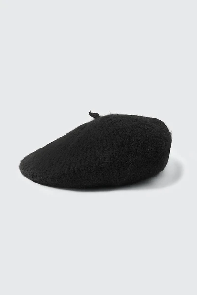 Ardene Super Soft Beret in Black