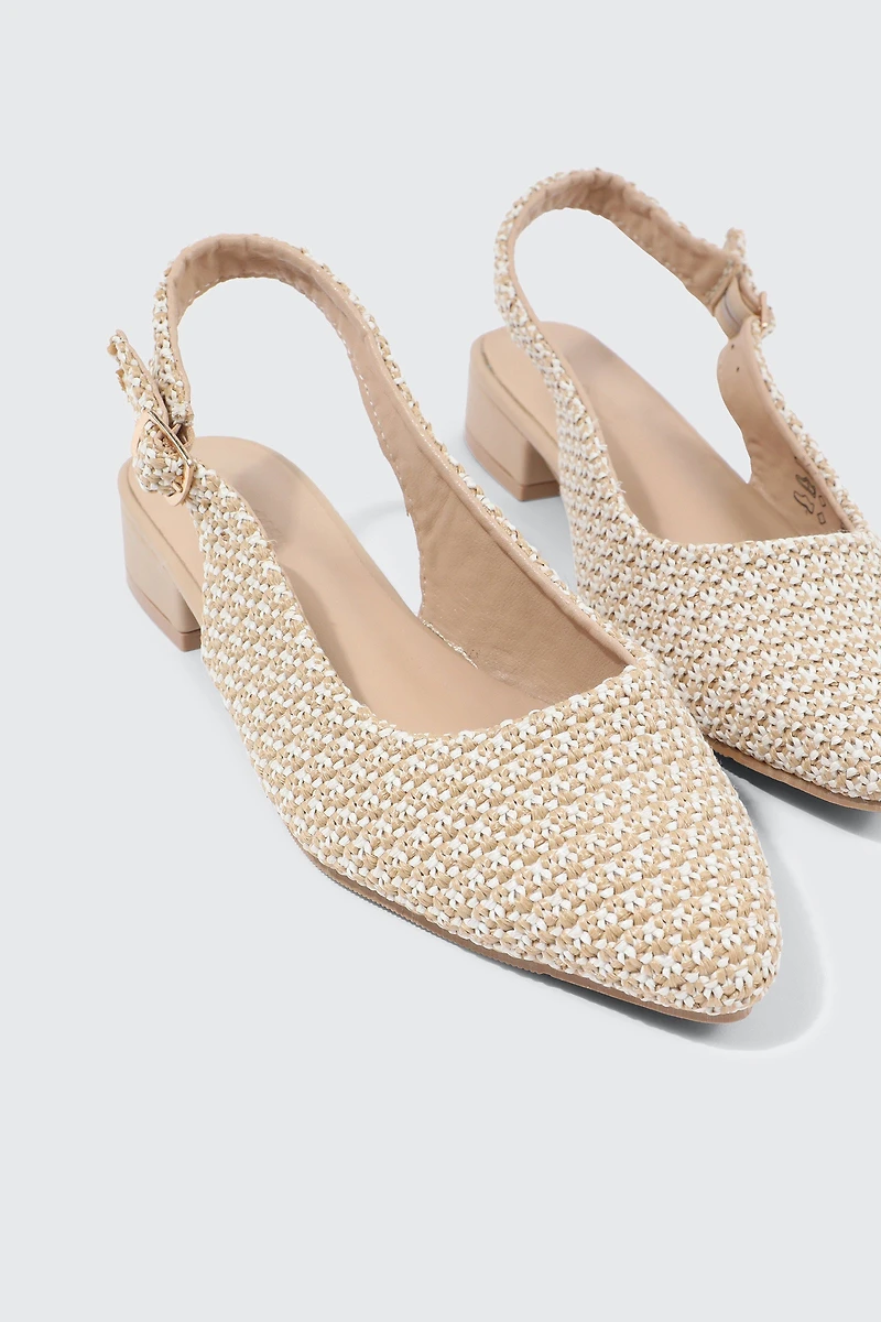 Talons plats à bride arrière et bout pointu