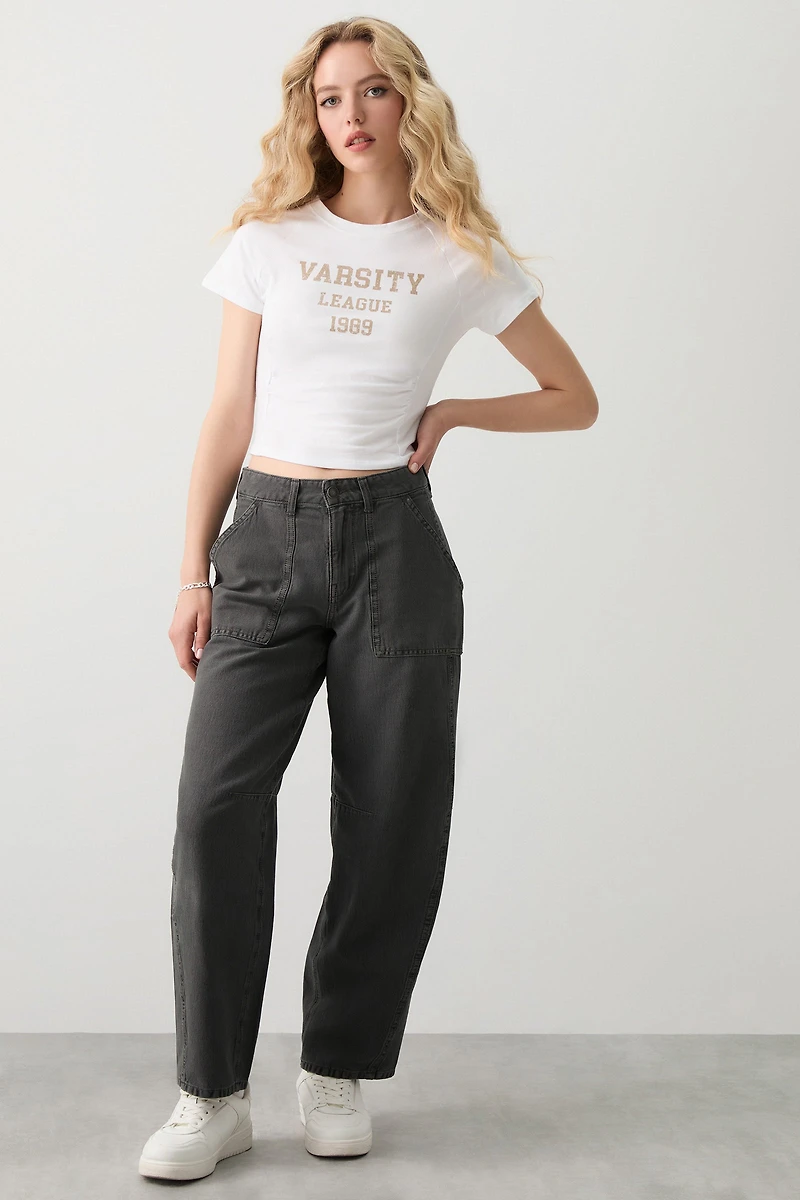 T-shirt court et ajusté graphique