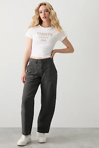 T-shirt court et ajusté graphique