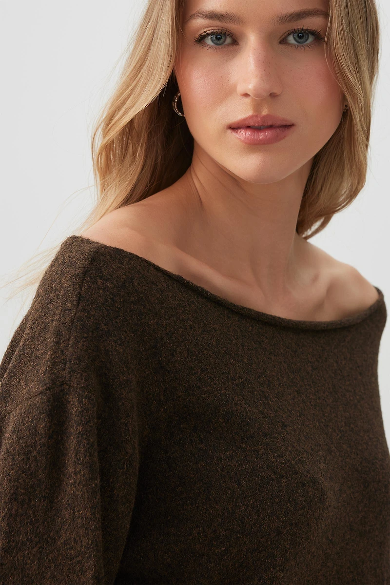 Chandail ample à épaules dénudées