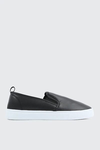 Ardene Slip On Sneakers in Black | Size