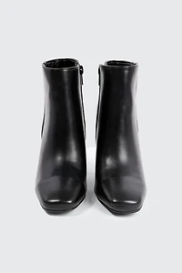 Bottillons à talon bloc et bout carré