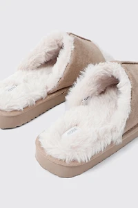 Pantoufles en faux suède à bout ouvert