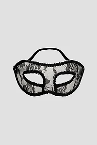 Ardene Lace Masquerade Mask in Black