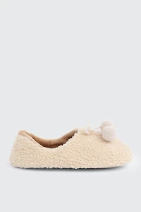 Ardene Sherpa Slippers in Beige | Size Small | Polyester