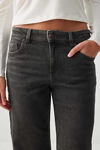 Le jean Era coupe droite et taille mi-haute