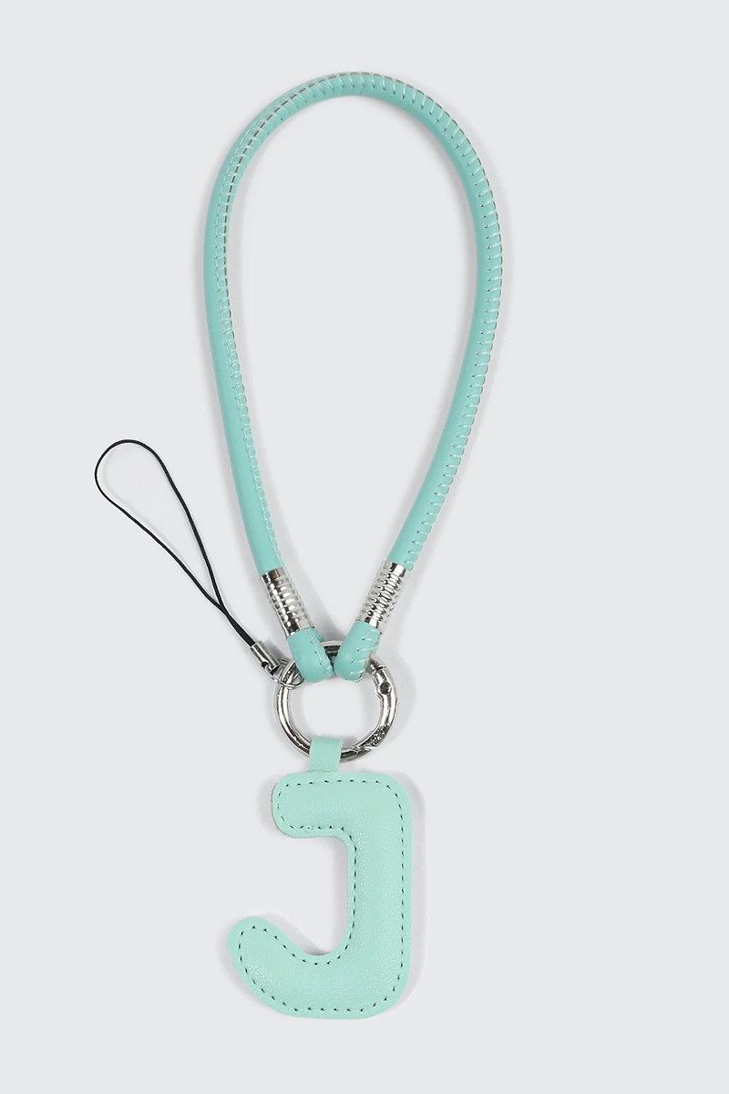 Breloque en faux cuir initiale J verte et sangle