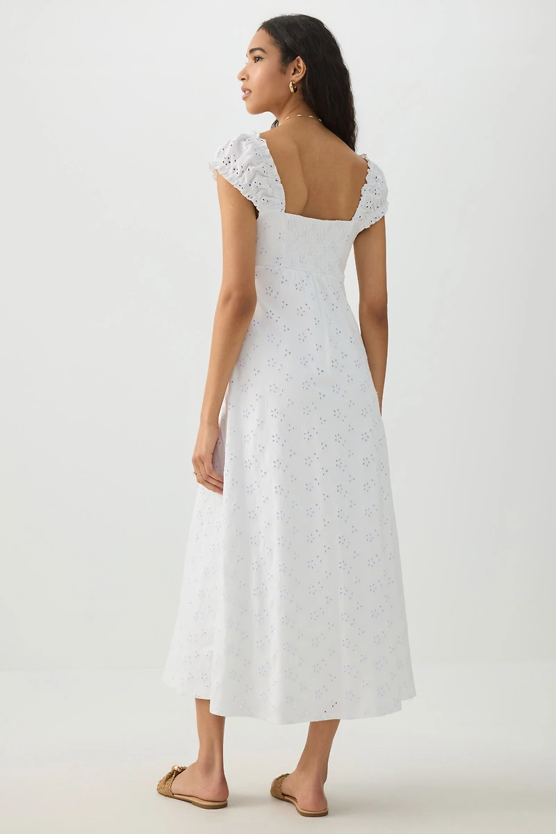 Robe midi paysanne à broderie anglaise
