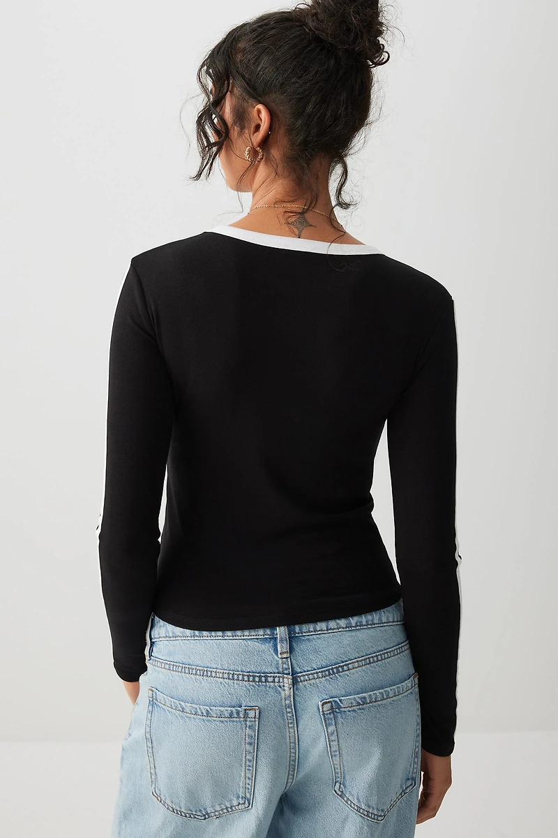 T-shirt à manches longues et détails contrastants