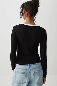 T-shirt à manches longues et détails contrastants