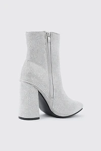 Bottillons ornés de pierres du Rhin