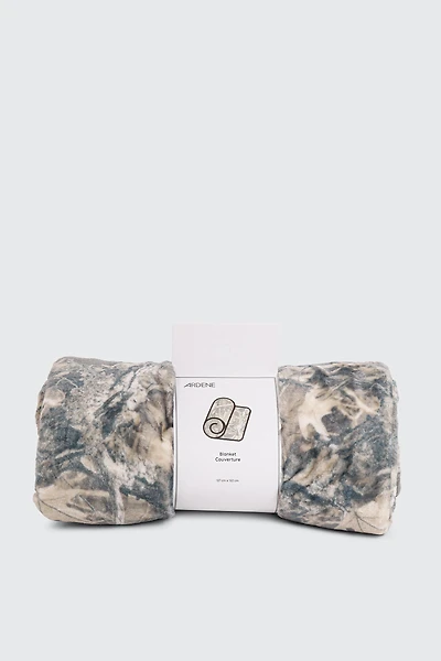 Ardene Foliage Print Blanket | Polyester