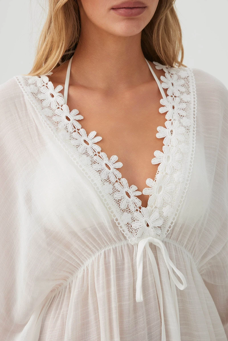 Cache-maillot à détail floral en crochet