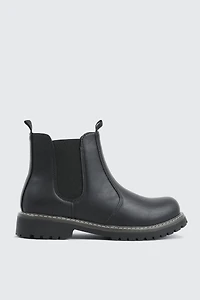 Ardene Chelsea Boots in Black | Size