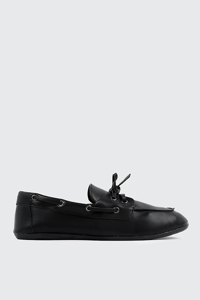 Ardene Faux Leather Boat Shoes in Black | Size