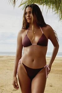 Bas de maillot échancré contrastant